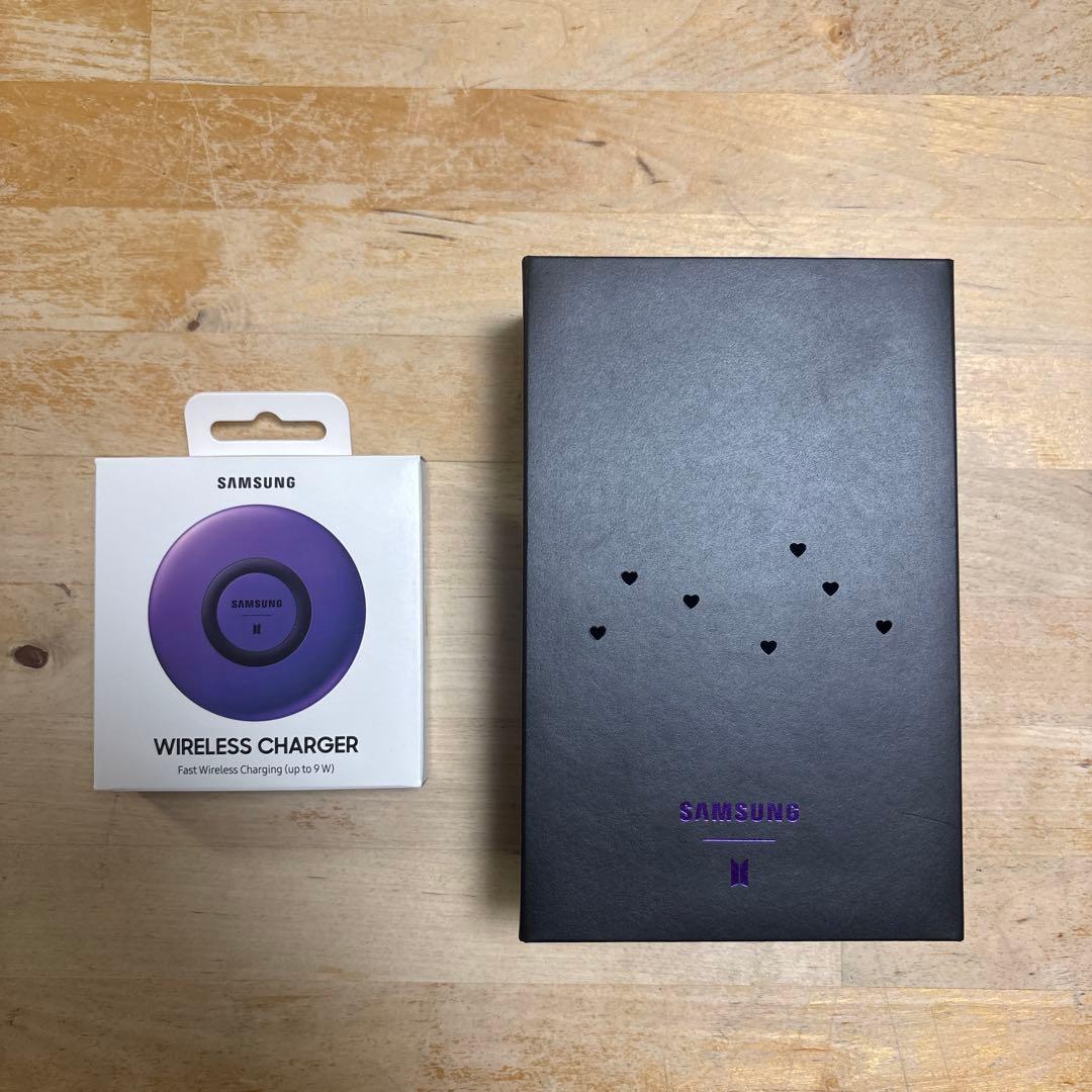 美品　BTS SAMSUNG イヤホン Buds ワイヤレス充電器