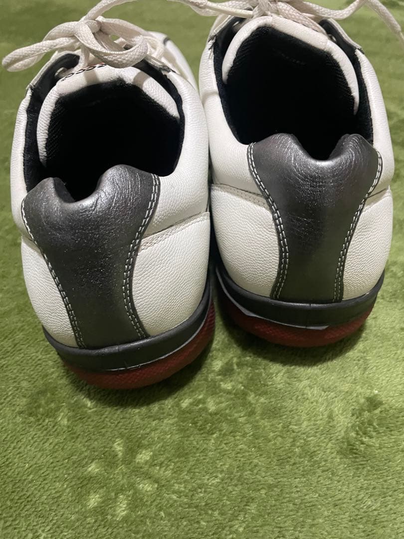 【美品】人気のecco ゴルフシューズ ホワイト スパイク