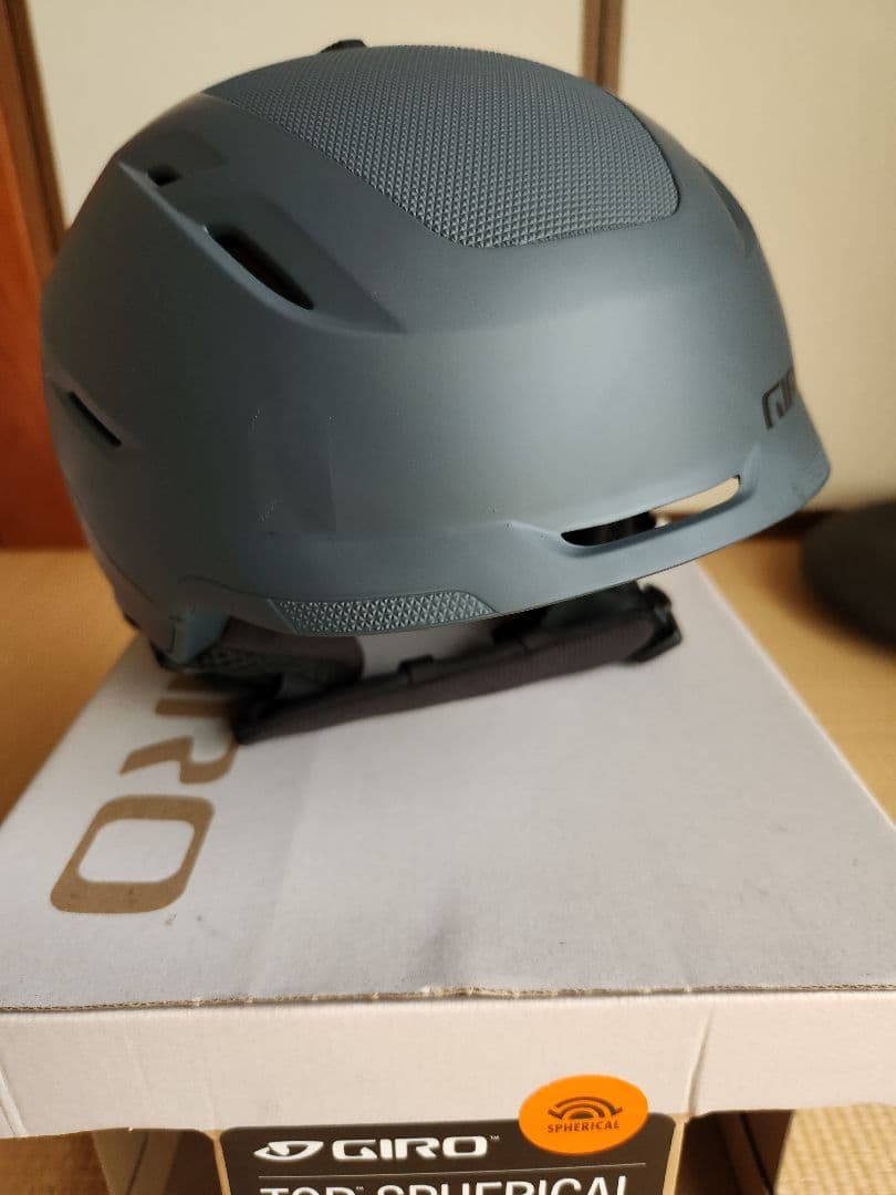 【美品】ジロ GIRO ヘルメットトール スフェリカル マット ダークシャーク