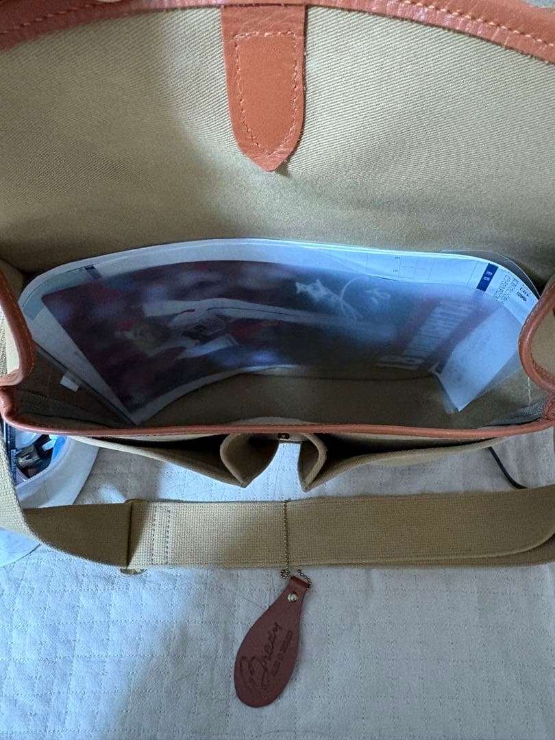 brady ショルダーバッグ