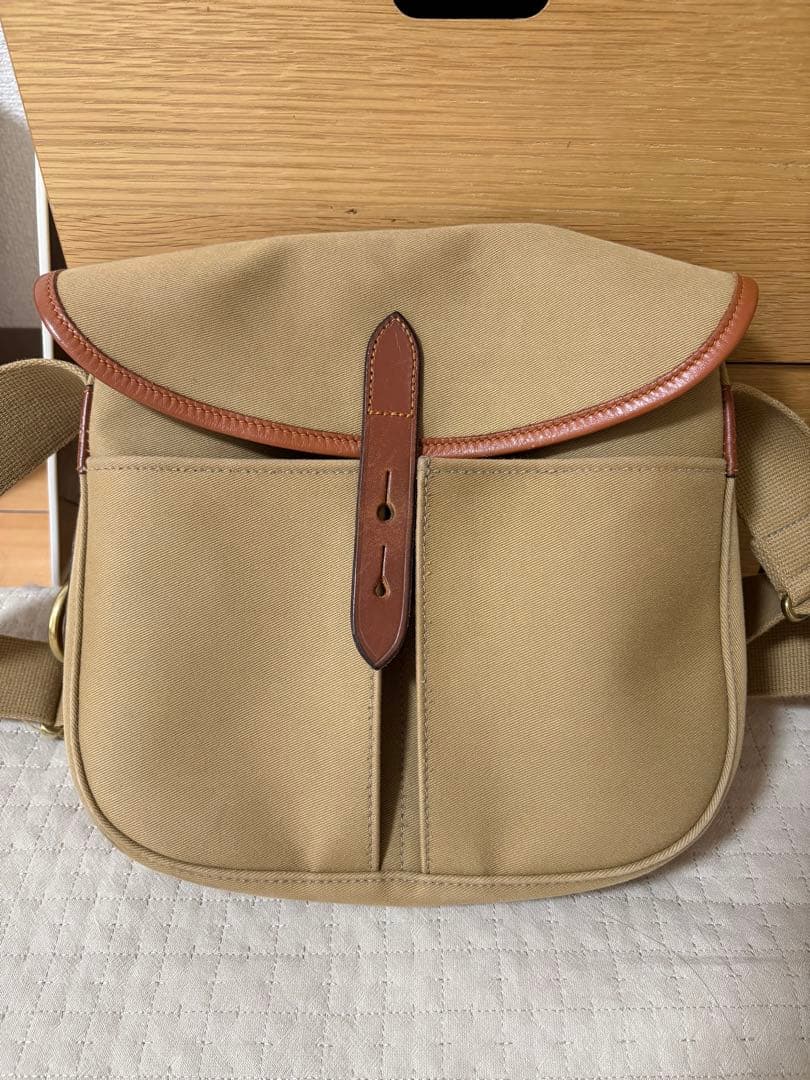 brady ショルダーバッグ