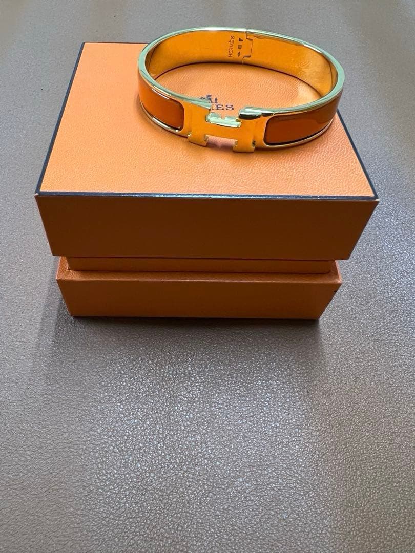 HERMES シルバー オレンジ バングル