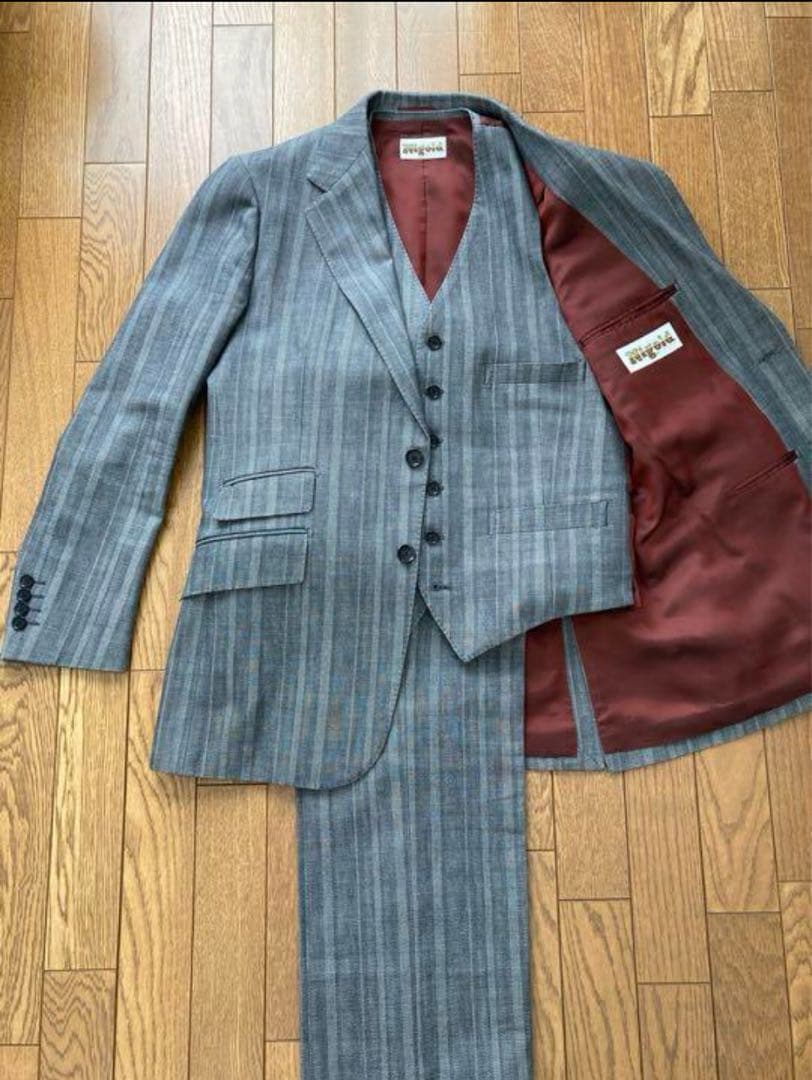 希少⭐︎本日限定お値下げ⭐︎グレー ストライプ スリーピーススーツ