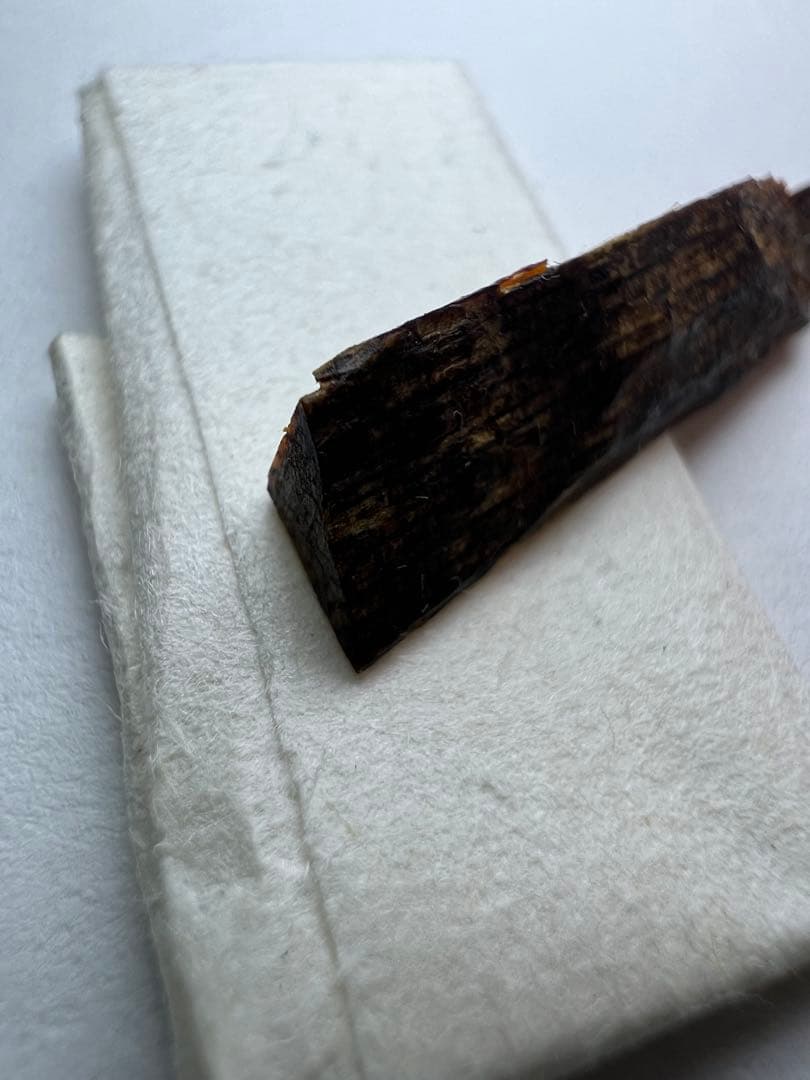 古渡命銘木 六十一種名香の内 伽羅銘 【薄雲】0.296g香木/お香/沈香/伽羅