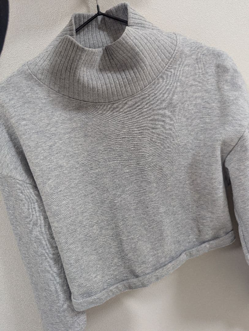 アロ　alo Cropped Serenity Coverup. サイズxs