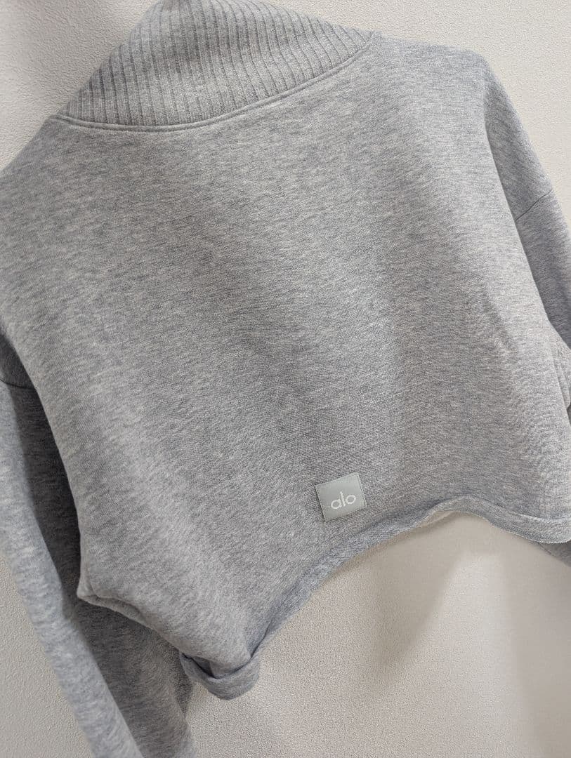 アロ　alo Cropped Serenity Coverup. サイズxs