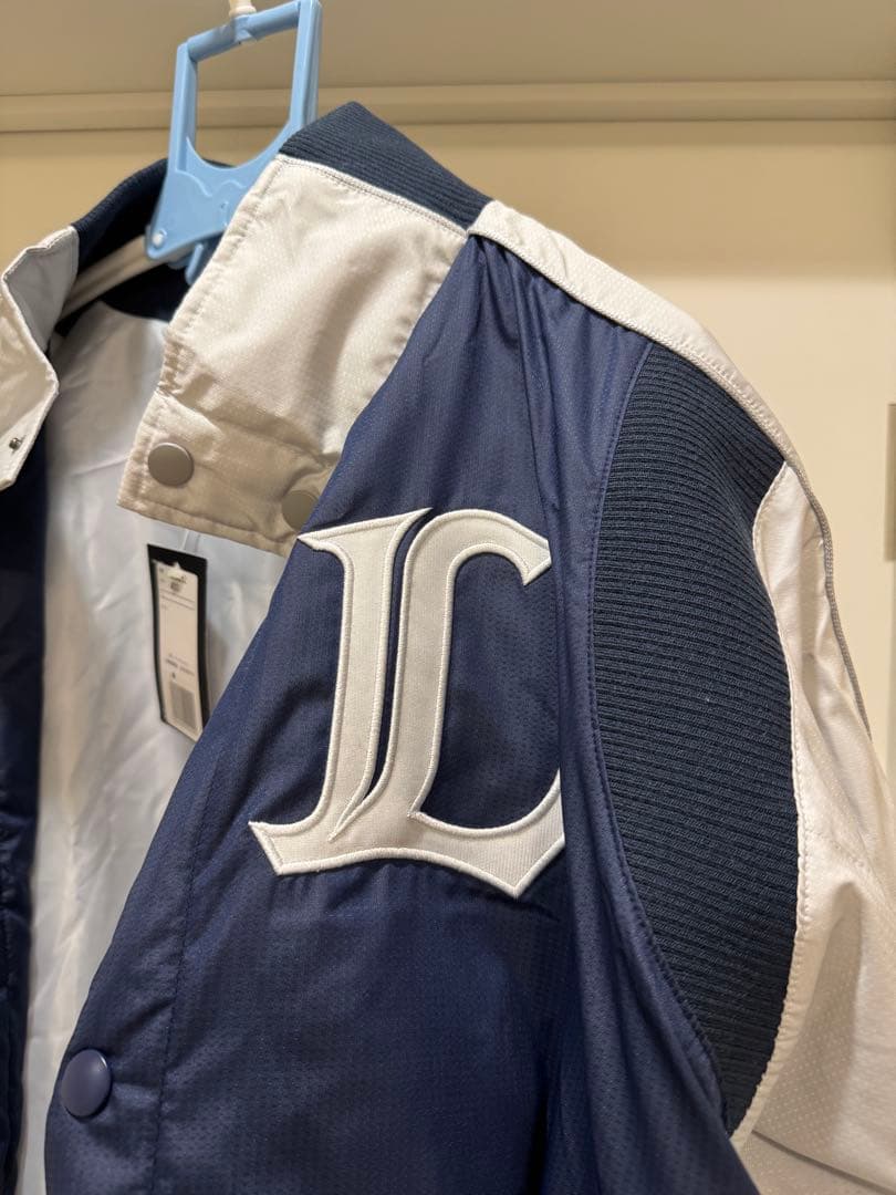 西武ライオンズ　NIKE ジャケット　Lサイズ　新品