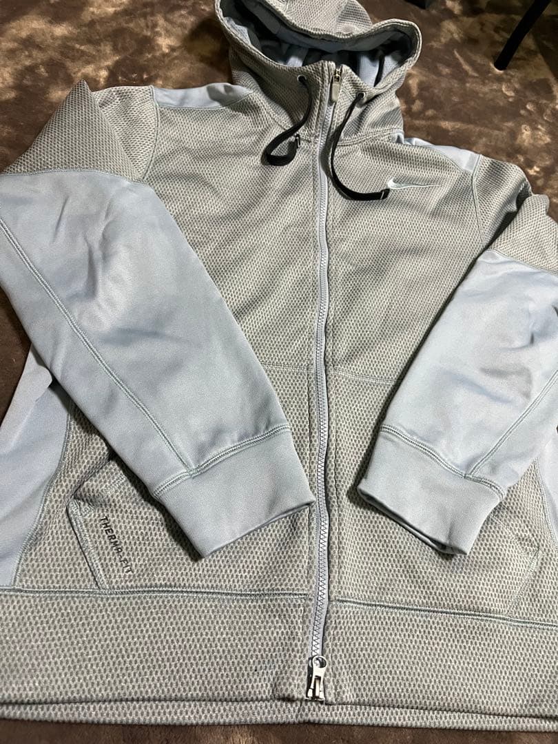 NIKE THERMA FIT ナイキ　セットアップ　グレー　水色　L