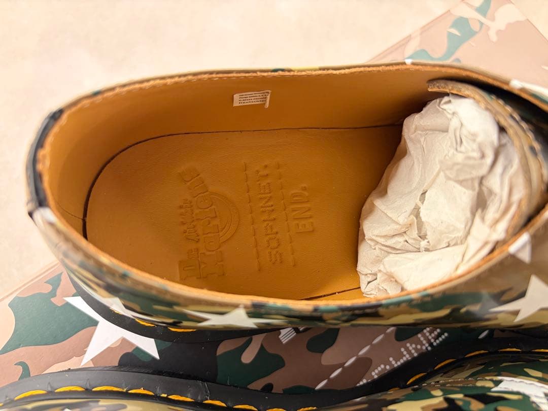 Dr. Martens SOPHNET. END.カモフラージュ星柄ローファー