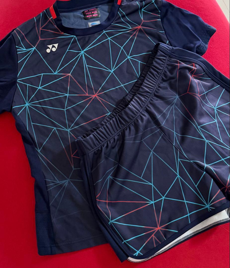 YONEX ジオメトリックパターン ウェア　　セットアップ上下