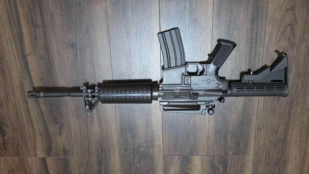 【動作OK】東京マルイ M4A1カービン　18禁