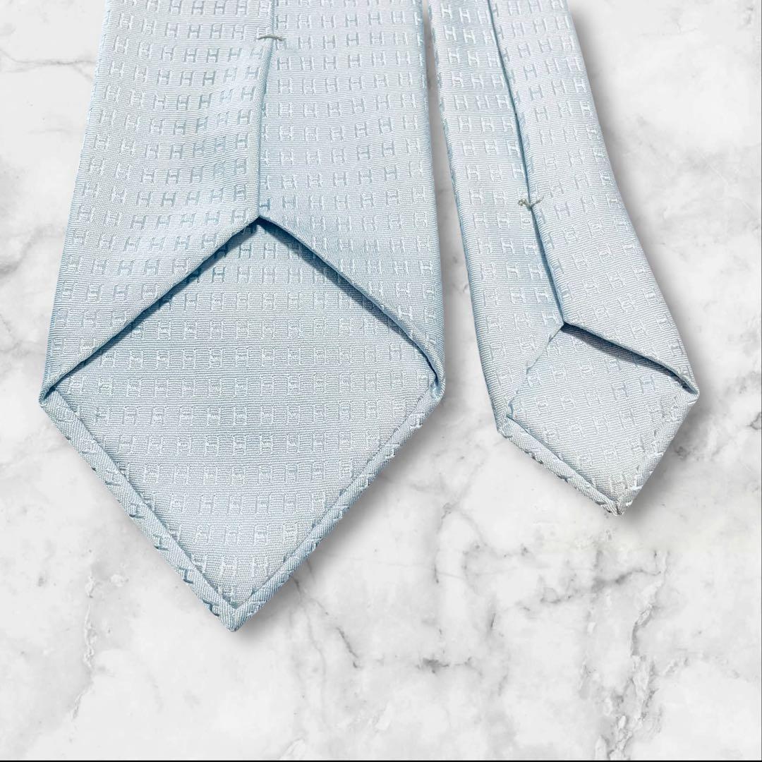 HERMÈS 水色 シルクネクタイ　H柄