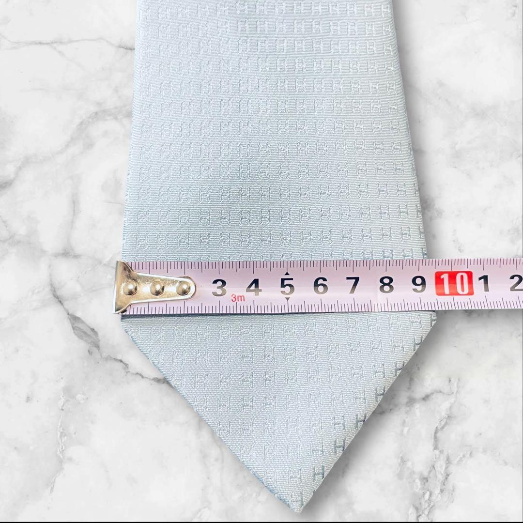 HERMÈS 水色 シルクネクタイ　H柄
