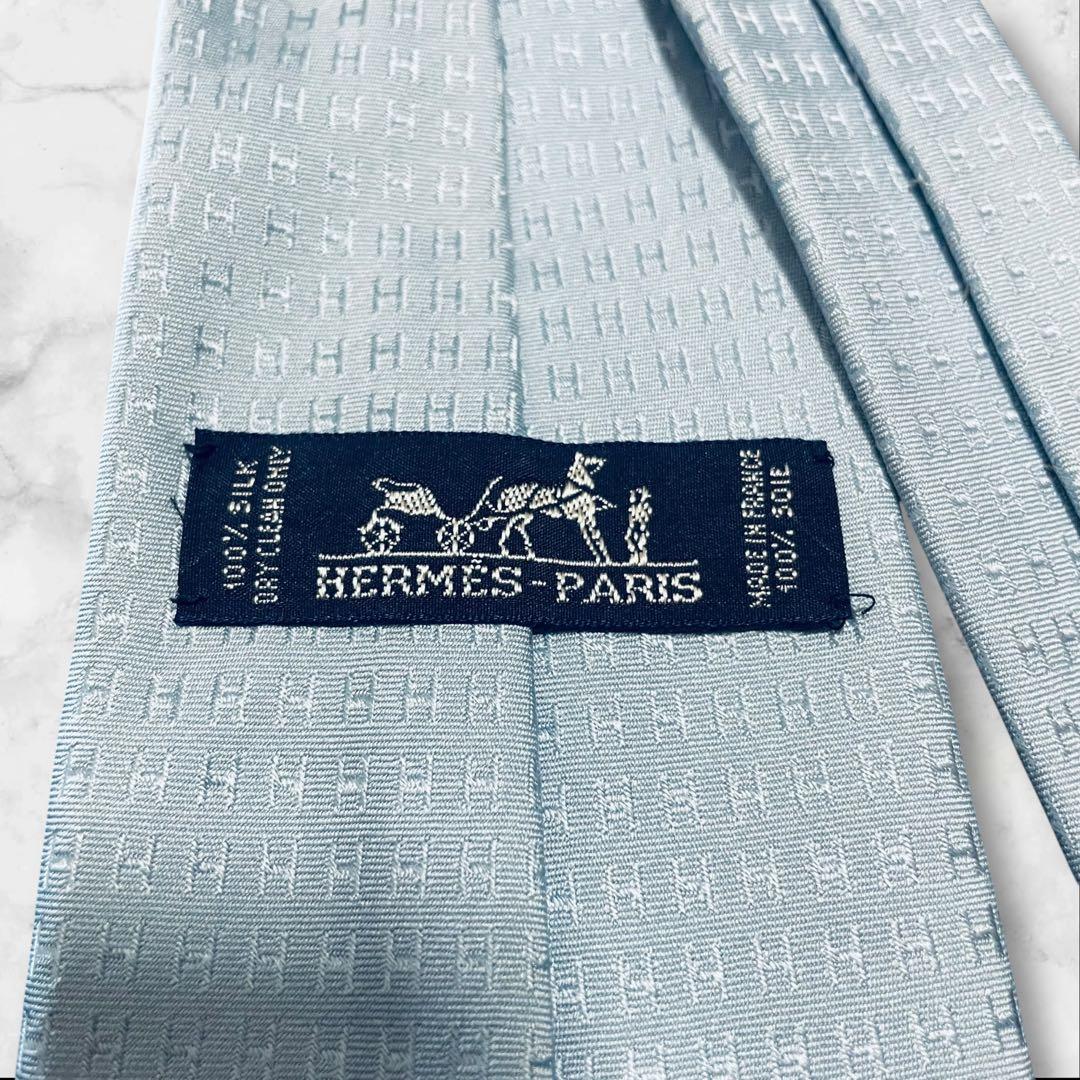 HERMÈS 水色 シルクネクタイ　H柄