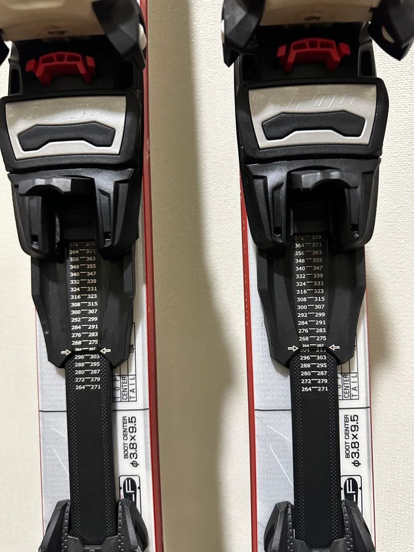 オガサカ　スキー板