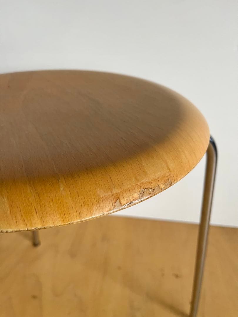 スツール Arne Jacobsen 3170 FRITZ HANSEN