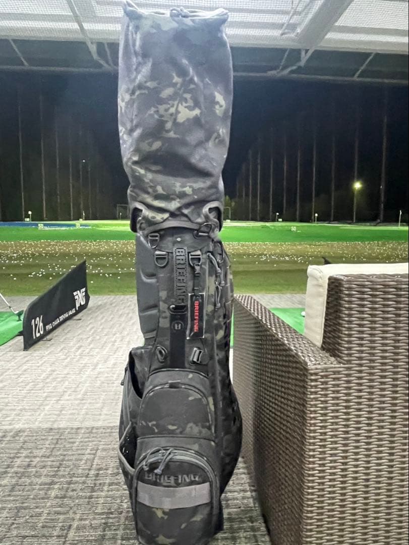 ブリーフィング　ブラックカモ　 キャディバッグ　美品