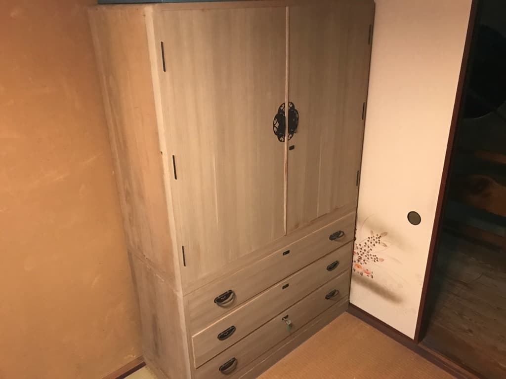 2*1様 引き取り限定 箪笥 伝統工芸 桐 桐箪笥 衣装 着物 元値100万 箪