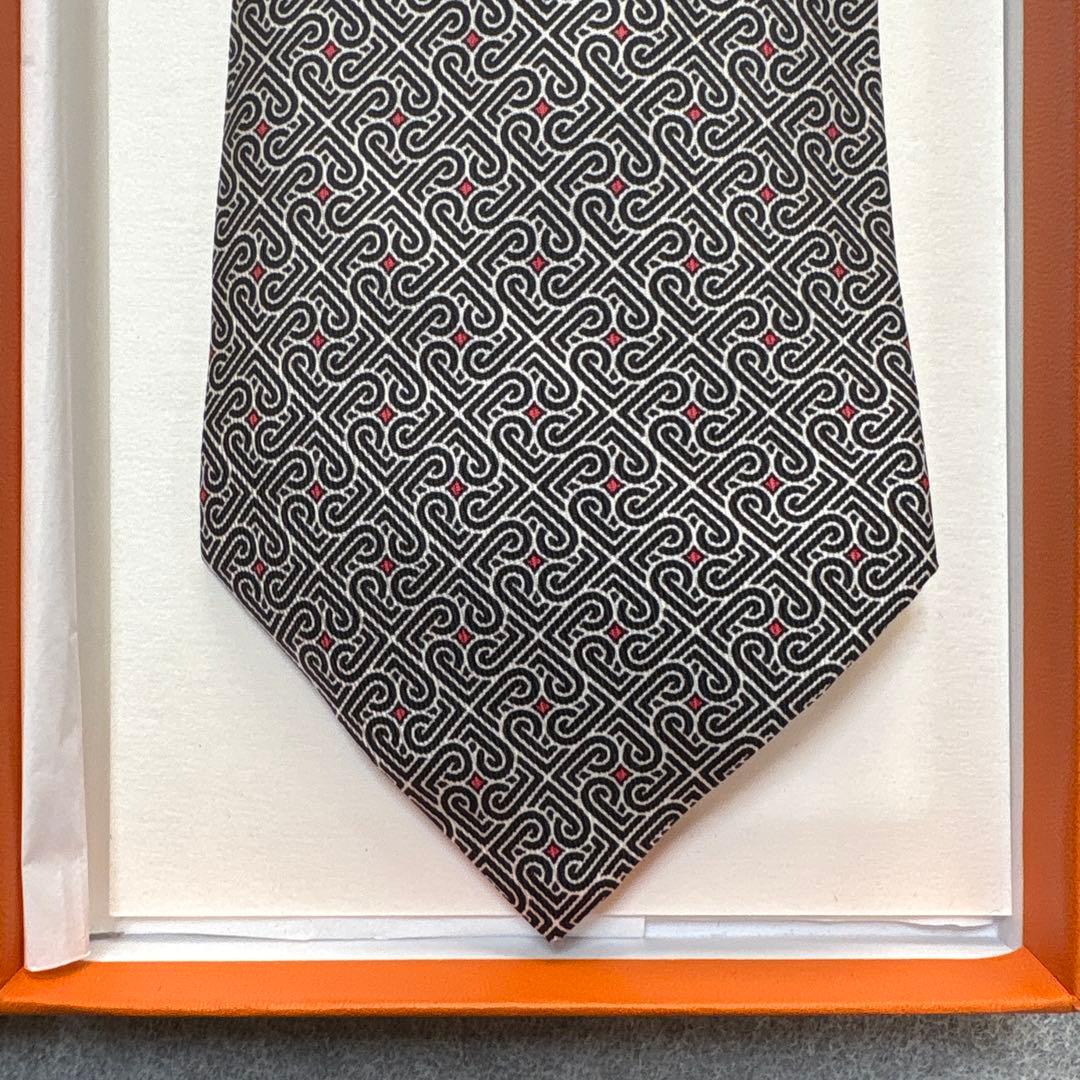 美品 エルメス ネクタイ うずまき柄 白黒