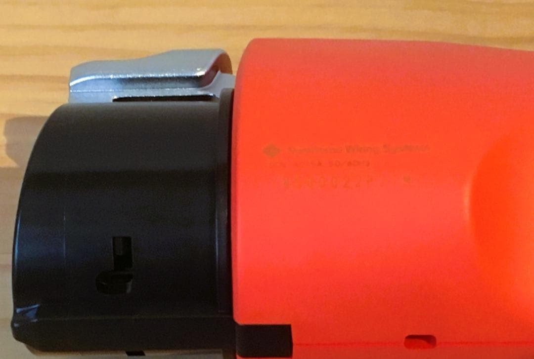 未使用！トヨタプリウスPHV「ヴィークルパワーコネクタ」ZVW35ZVW52