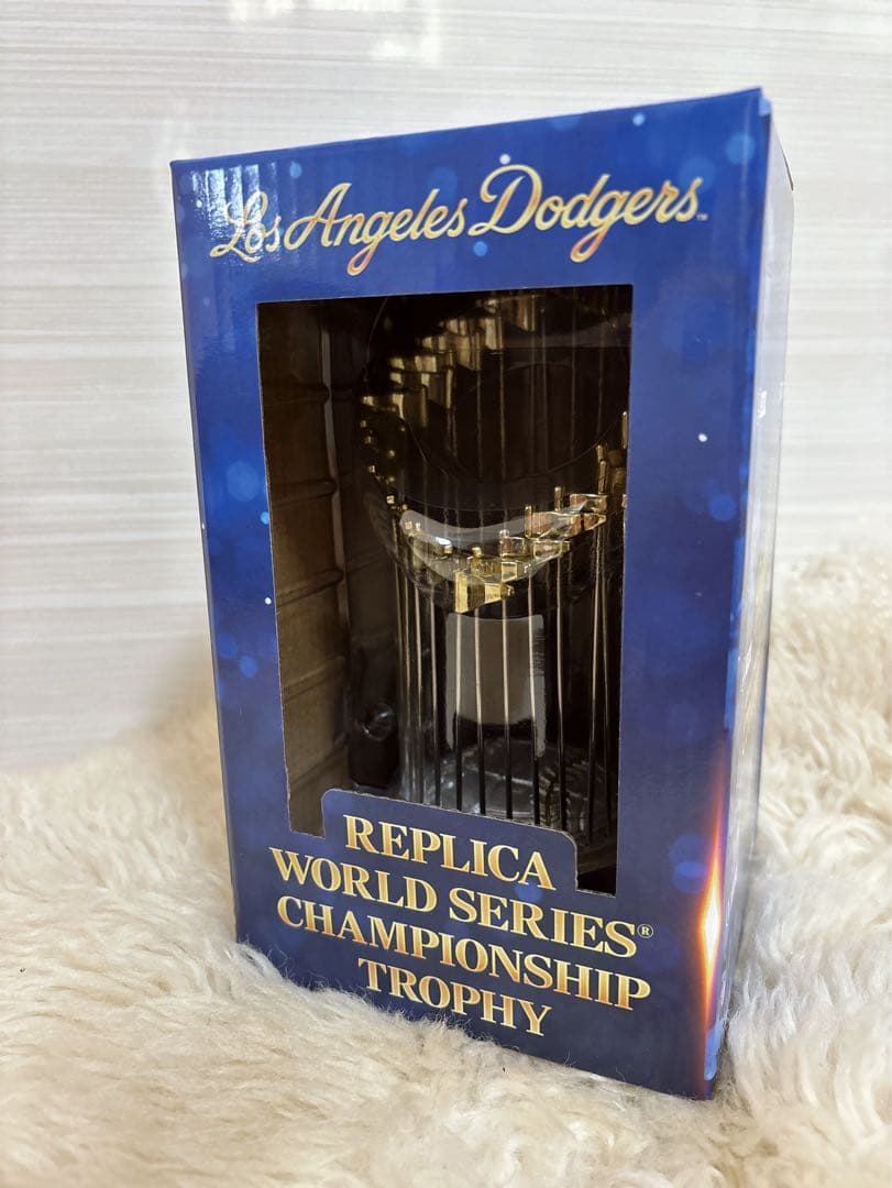 お値下 ギブアウェイ❗️優勝 ドジャース ワールドシリーズ トロフィー レプリカ