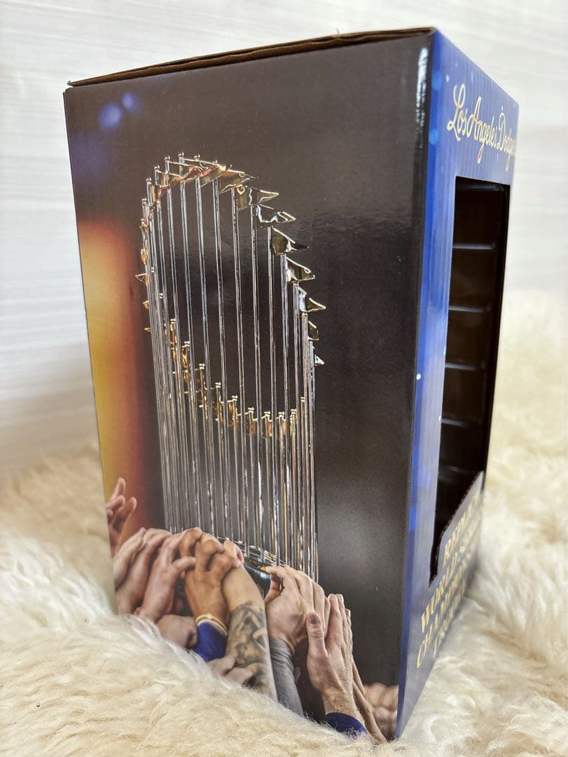 お値下 ギブアウェイ❗️優勝 ドジャース ワールドシリーズ トロフィー レプリカ