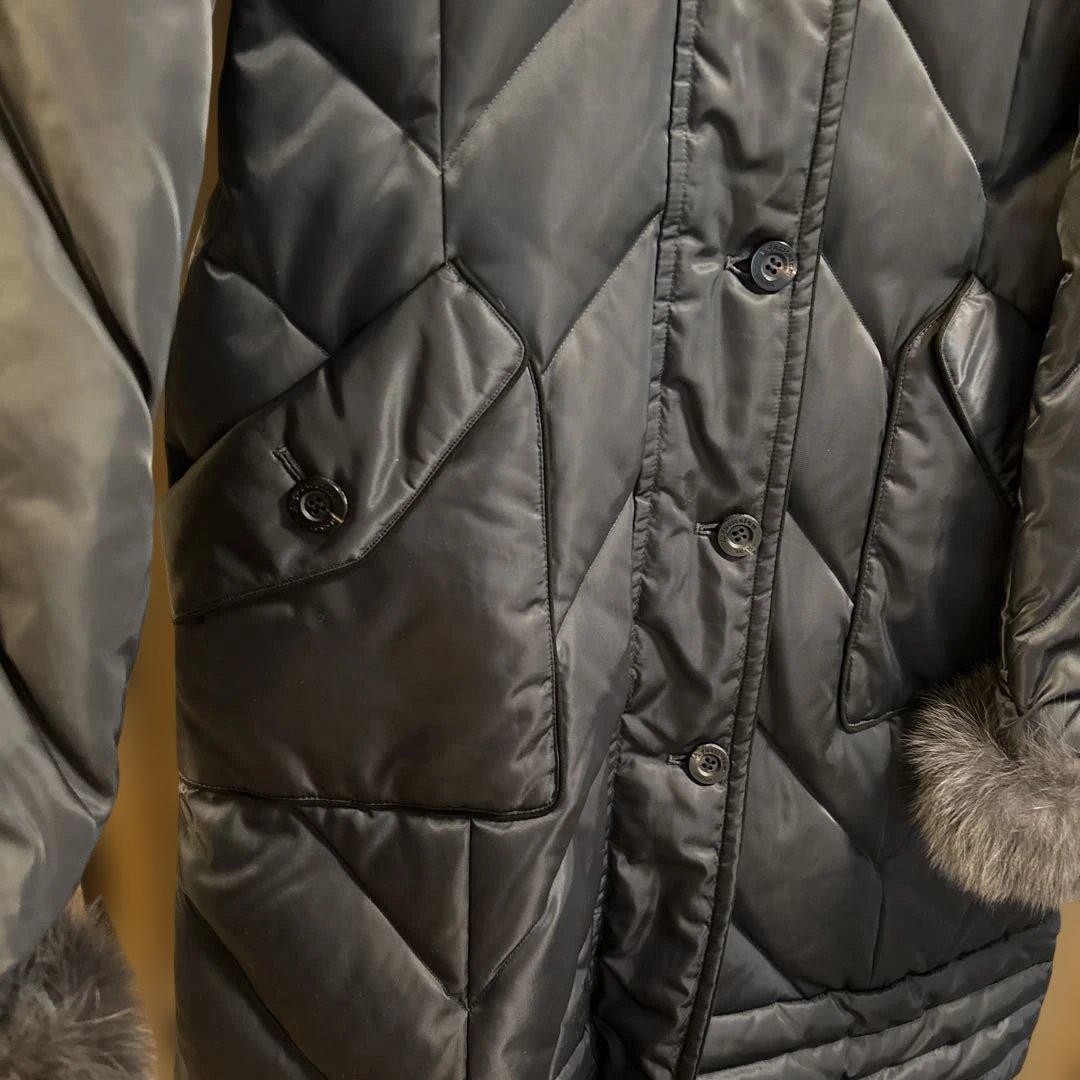 Aquascutumダークグレー ダウンロングコートファー付き/Lサイズ