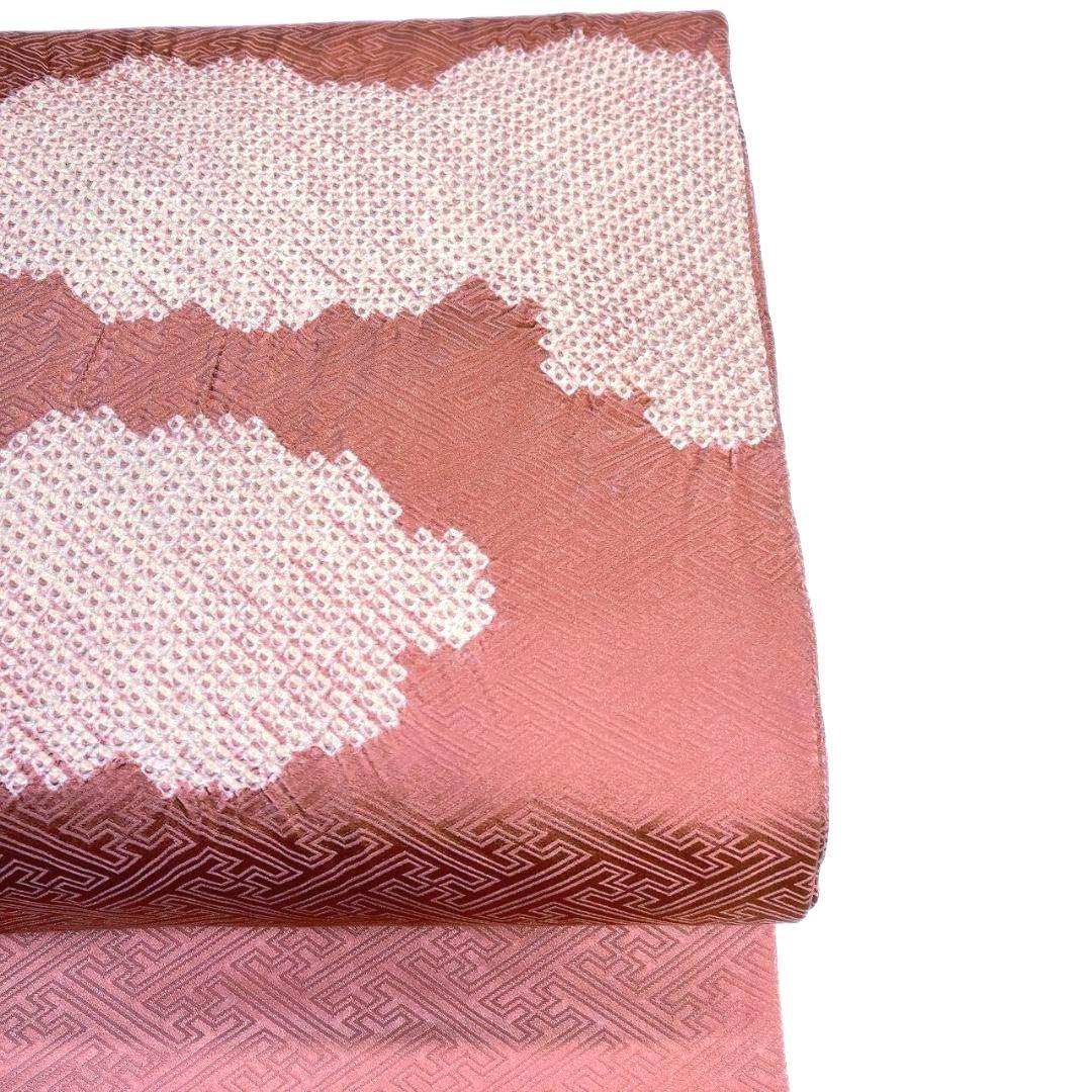 名古屋帯　絞り　雲模様　紗綾形地紋　鹿の子　着物　094b p