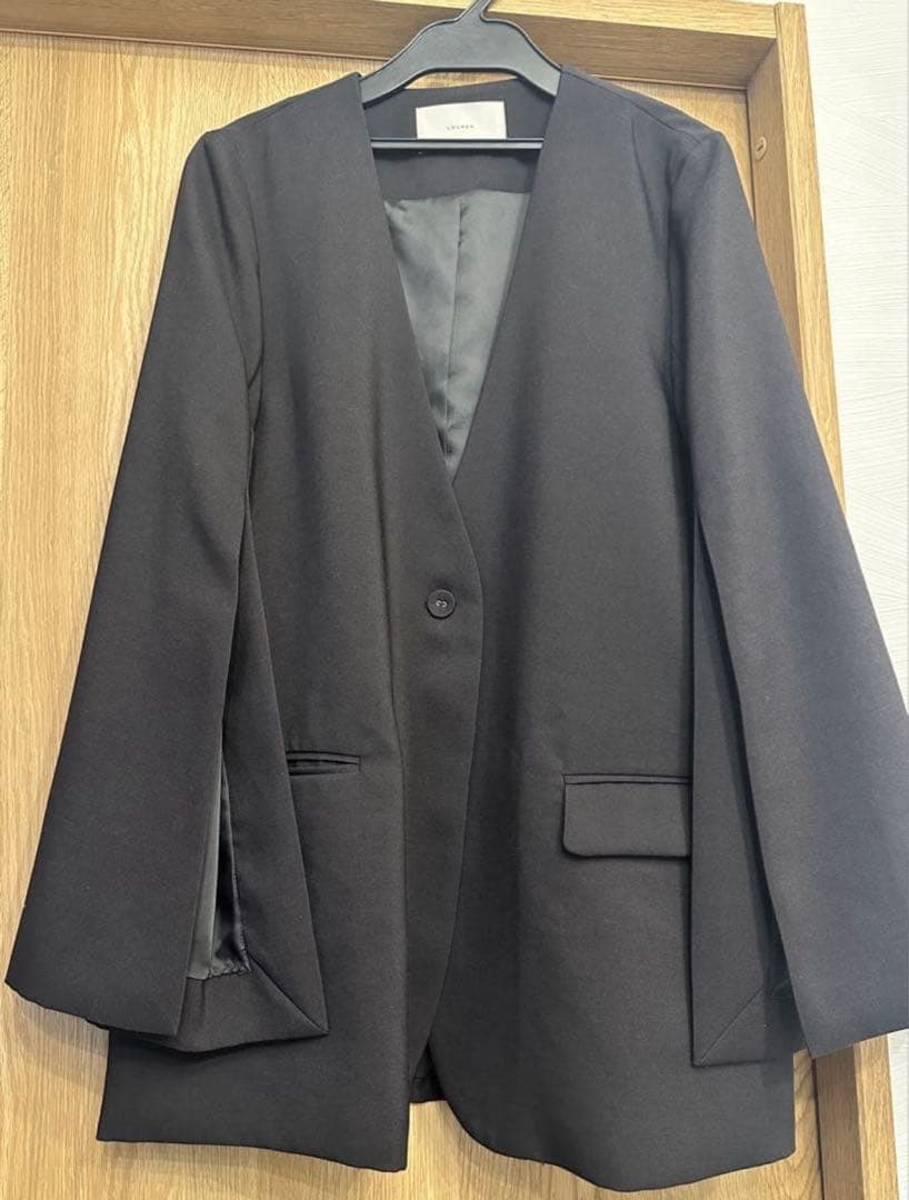 ジャケット・アウター louren slit sleeve jacket