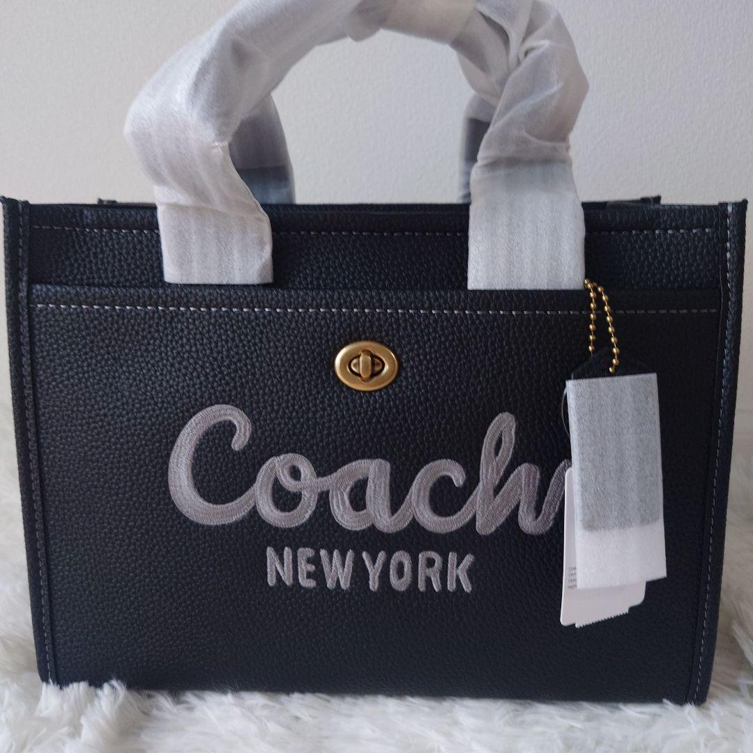 ✨COACH ✨新品ブラックトートショルダーストラップ付きバッグCAM66‼️