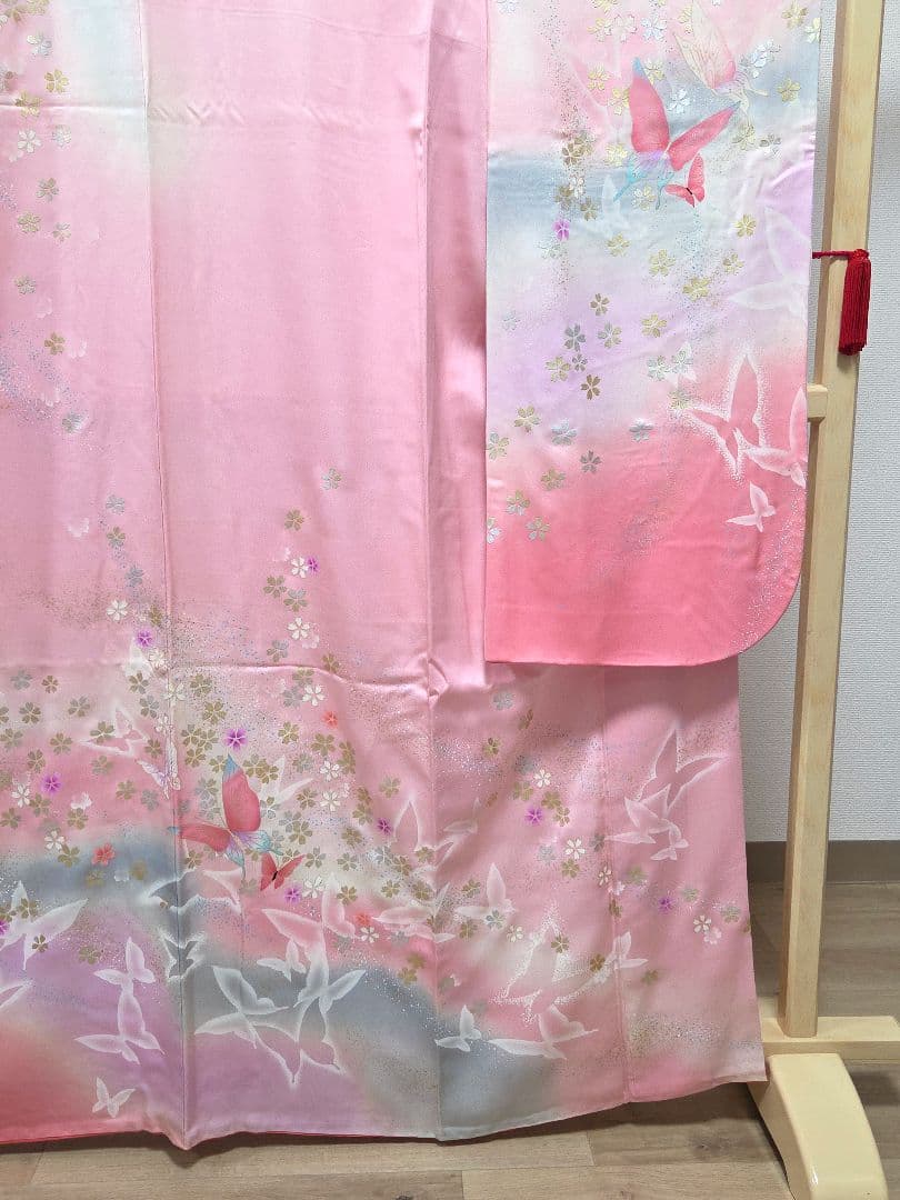 B◆着物くつろぎ 蝶々模様 金銀彩 ピンク 桜 袷 正絹 成人式 振袖 着物