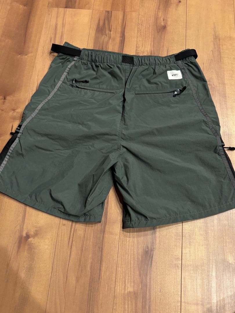 WTAPS　ショートパンツ カーキ　サイズ02
