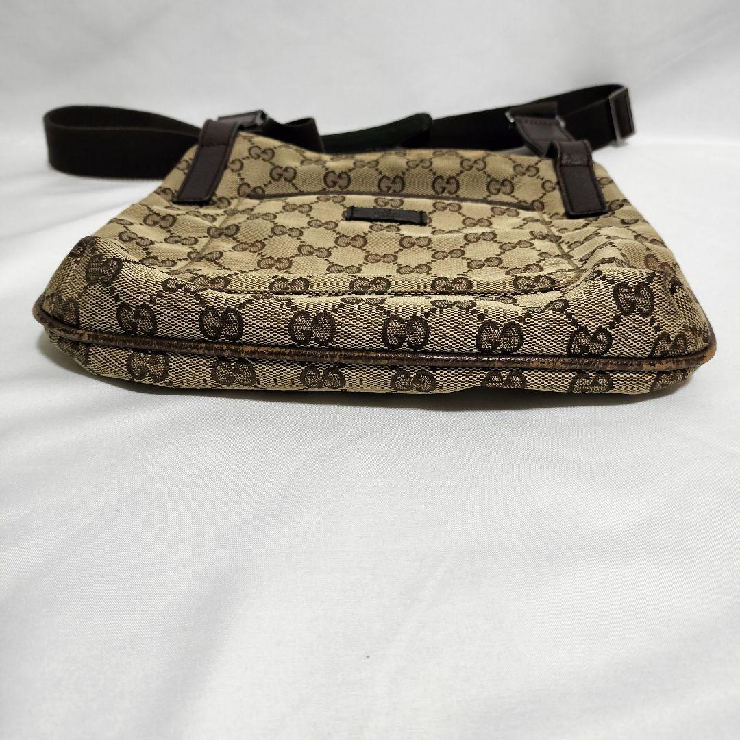GUCCI GGパターン ショルダーバッグ　キャンバス　斜め掛け
