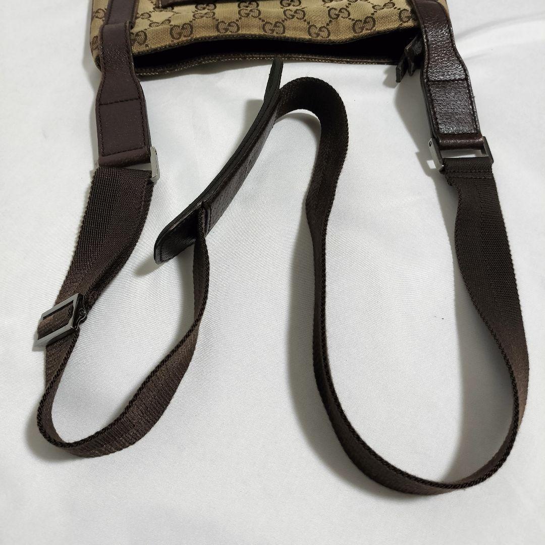 GUCCI GGパターン ショルダーバッグ　キャンバス　斜め掛け
