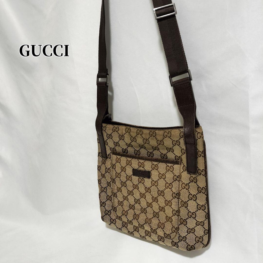 GUCCI GGパターン ショルダーバッグ　キャンバス　斜め掛け