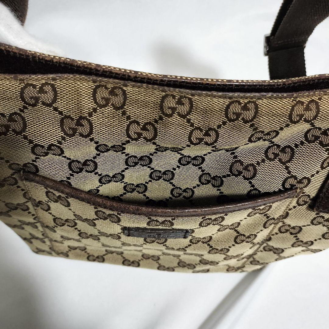 GUCCI GGパターン ショルダーバッグ　キャンバス　斜め掛け