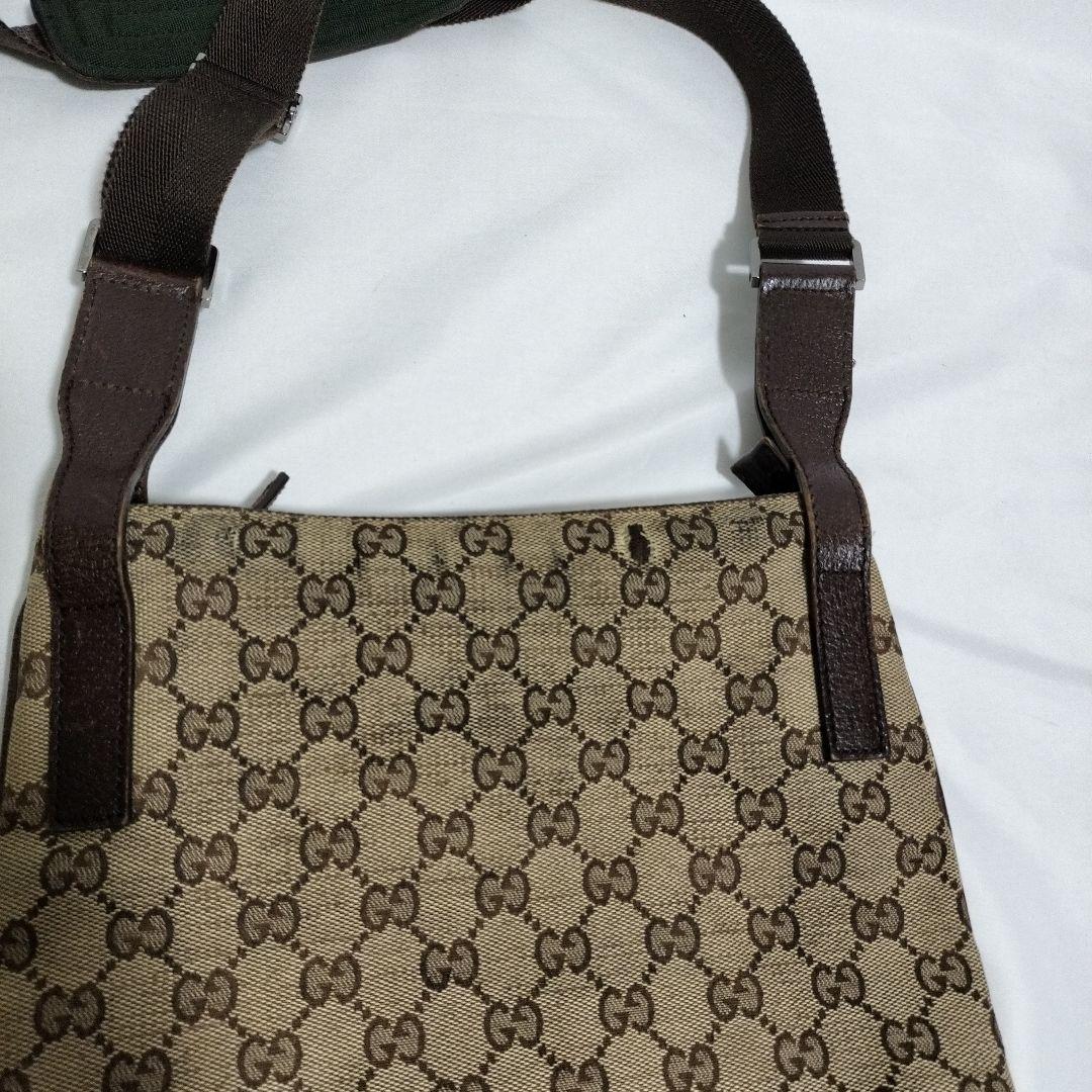 GUCCI GGパターン ショルダーバッグ　キャンバス　斜め掛け