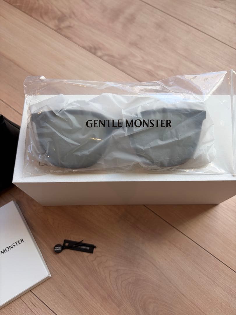 ジェントルモンスター リリット 定価32,000円lilit グリーン 1度のみ