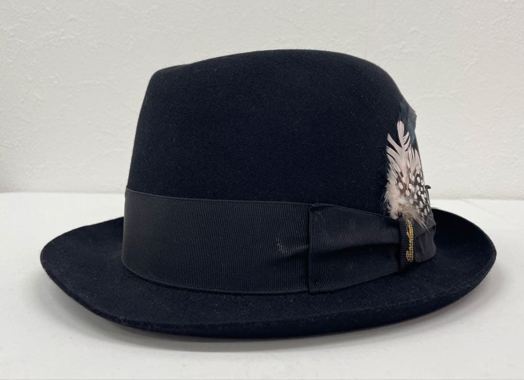 定価64,800円【美品】ボルサリーノ 羽根つき 高級ハット M58 ブラック