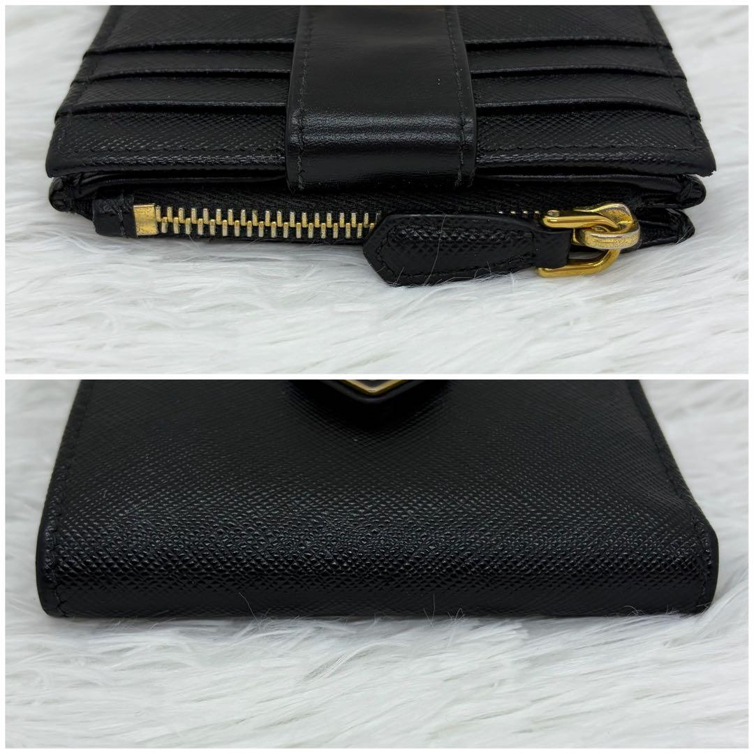 付属品完品／現行✨プラダ　二つ折り　三角ロゴ　サフィアーノ　レザー　ブラック