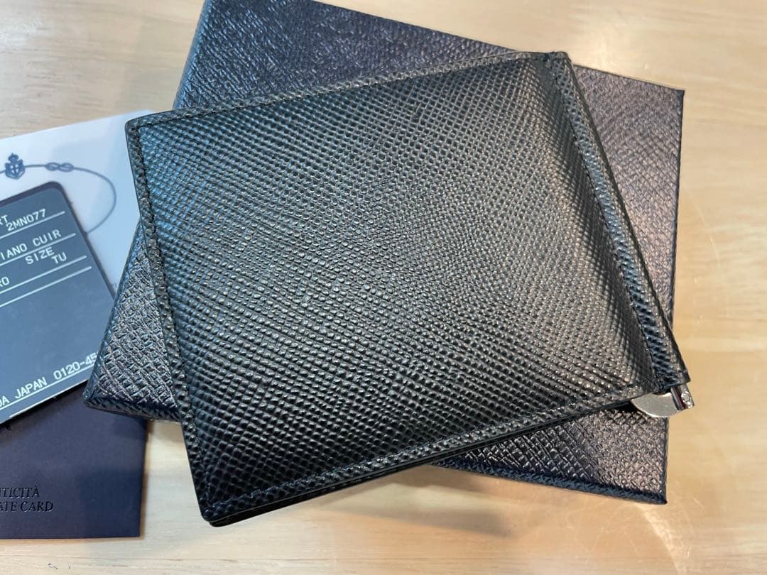 【新品未使用】 PRADAプラダ サフィアーノレザー マネークリップ2MN077