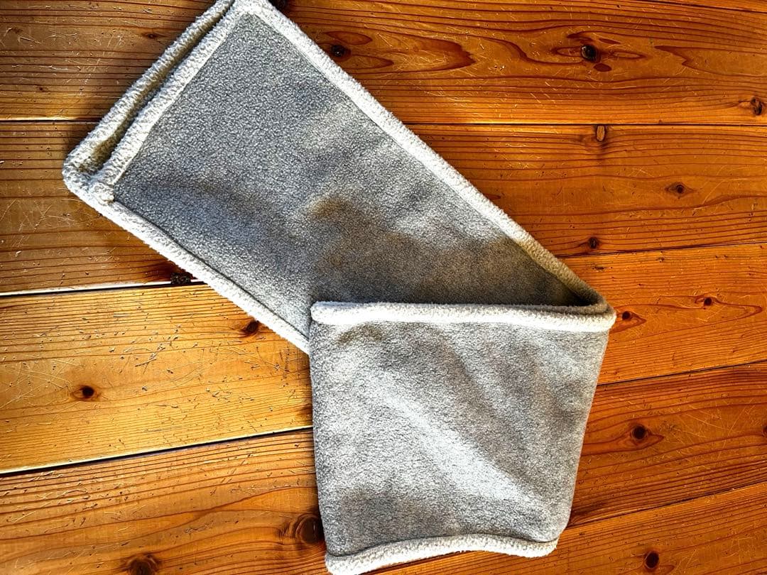 モンクレール フリースマフラー