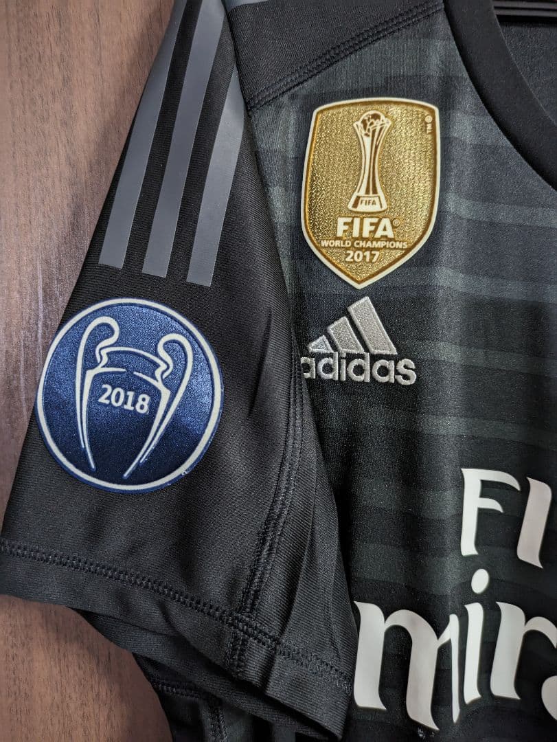 レアルマドリード　ユニフォーム　アディダス