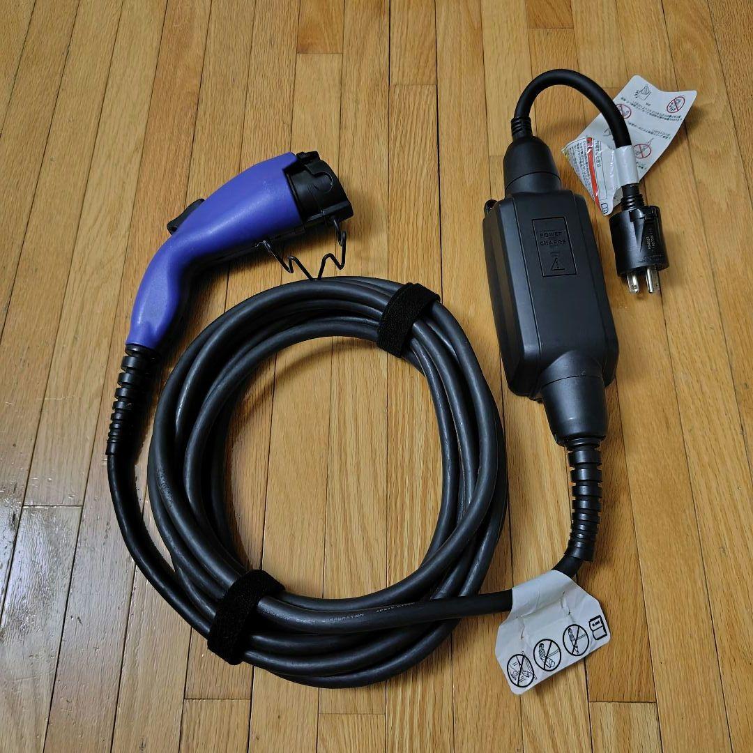 トヨタ純正EV充電ケーブル 200V用 品番G9060-47110