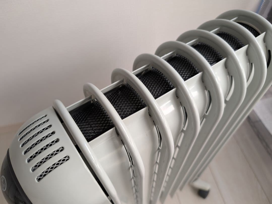 美品 デロンギ RHJ45M0807-DG 750W 省エネ オイルヒーター