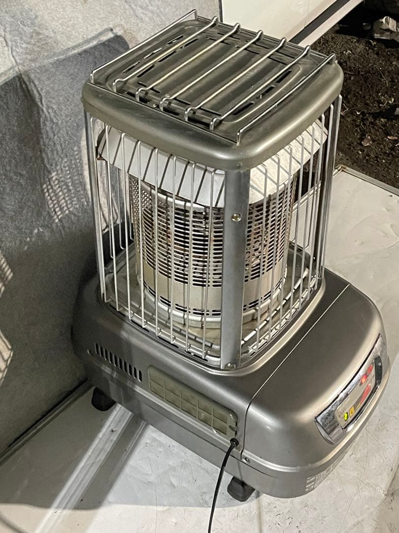 トヨトミ　石油　大型ストーブ　KF-N191 動作品