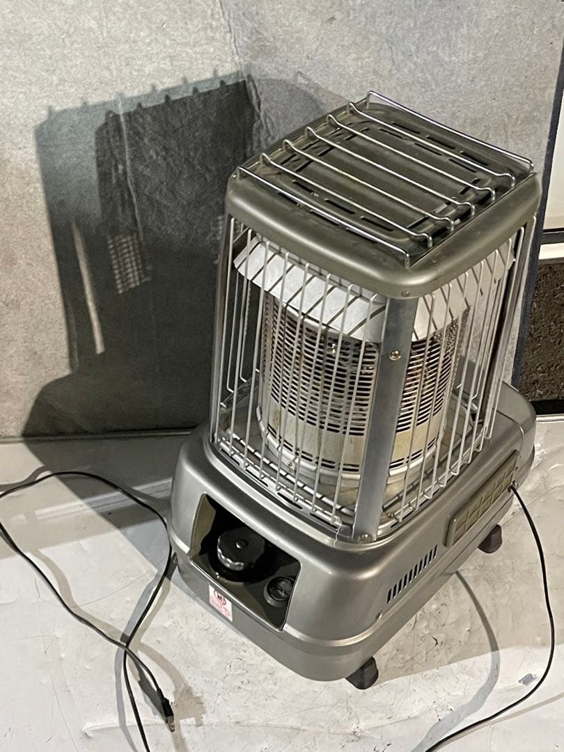 トヨトミ　石油　大型ストーブ　KF-N191 動作品