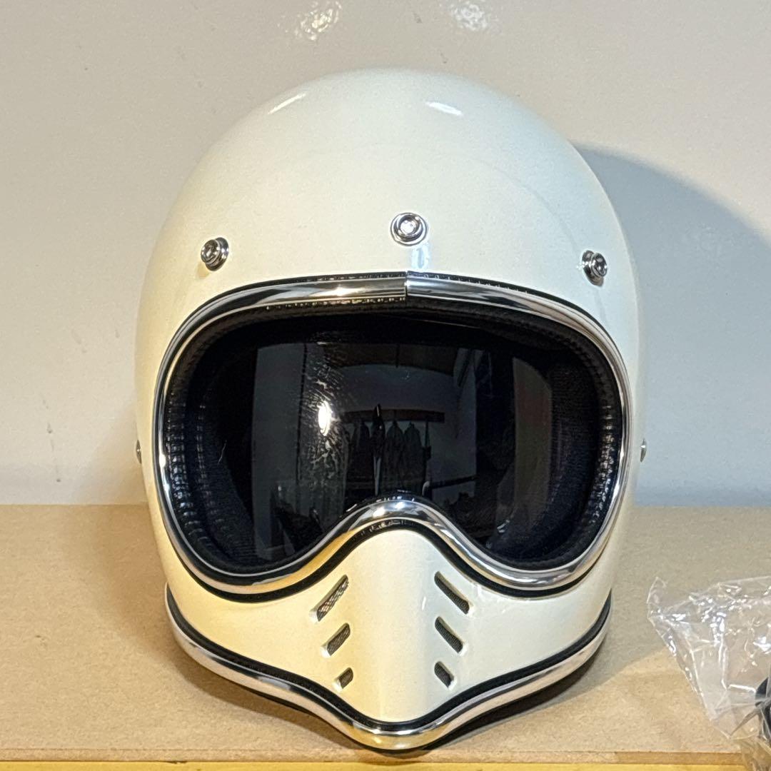 新品mtx風スペースヘルメット風　鼻の尖ったヘルメット　オーシャンビートル風