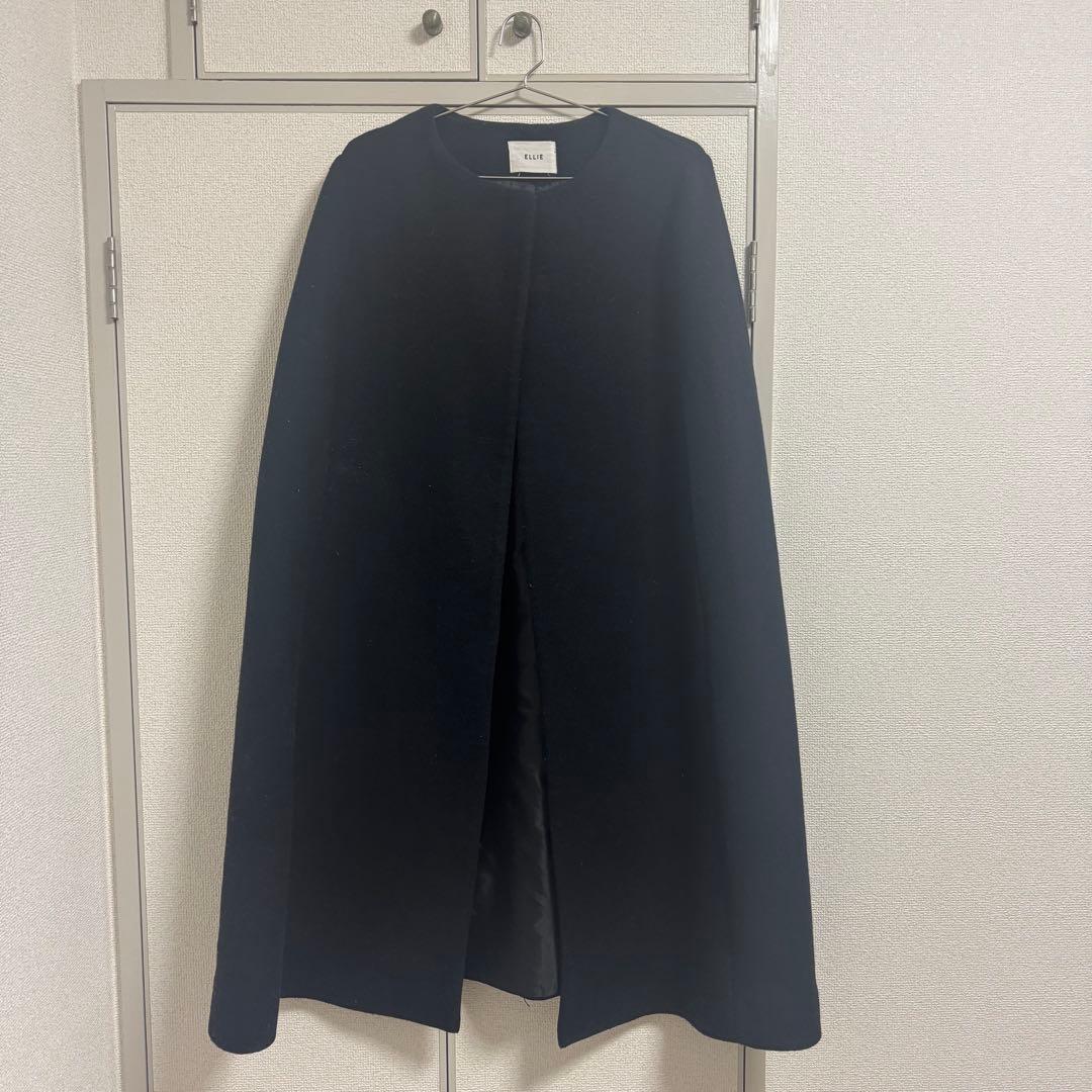 ellieケープコート　ブラック