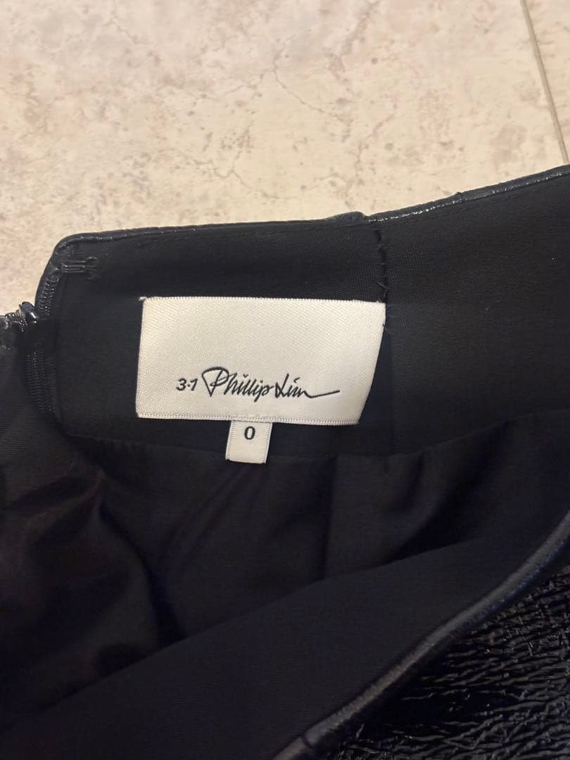 3.1 PHILLIP LIM ビニールレーススカート